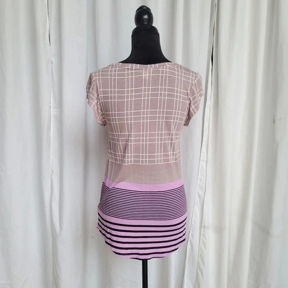 Fossil Women's Short Sleeve Tan Purple Design Knit Top Tee Striped Rayon S Small - Picture 3 of 10